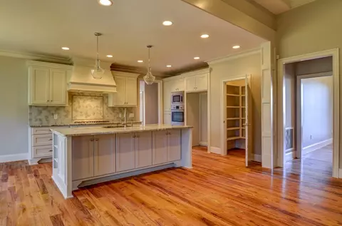 207 N Monterey Dr, Moore, SC 29369 photo 4