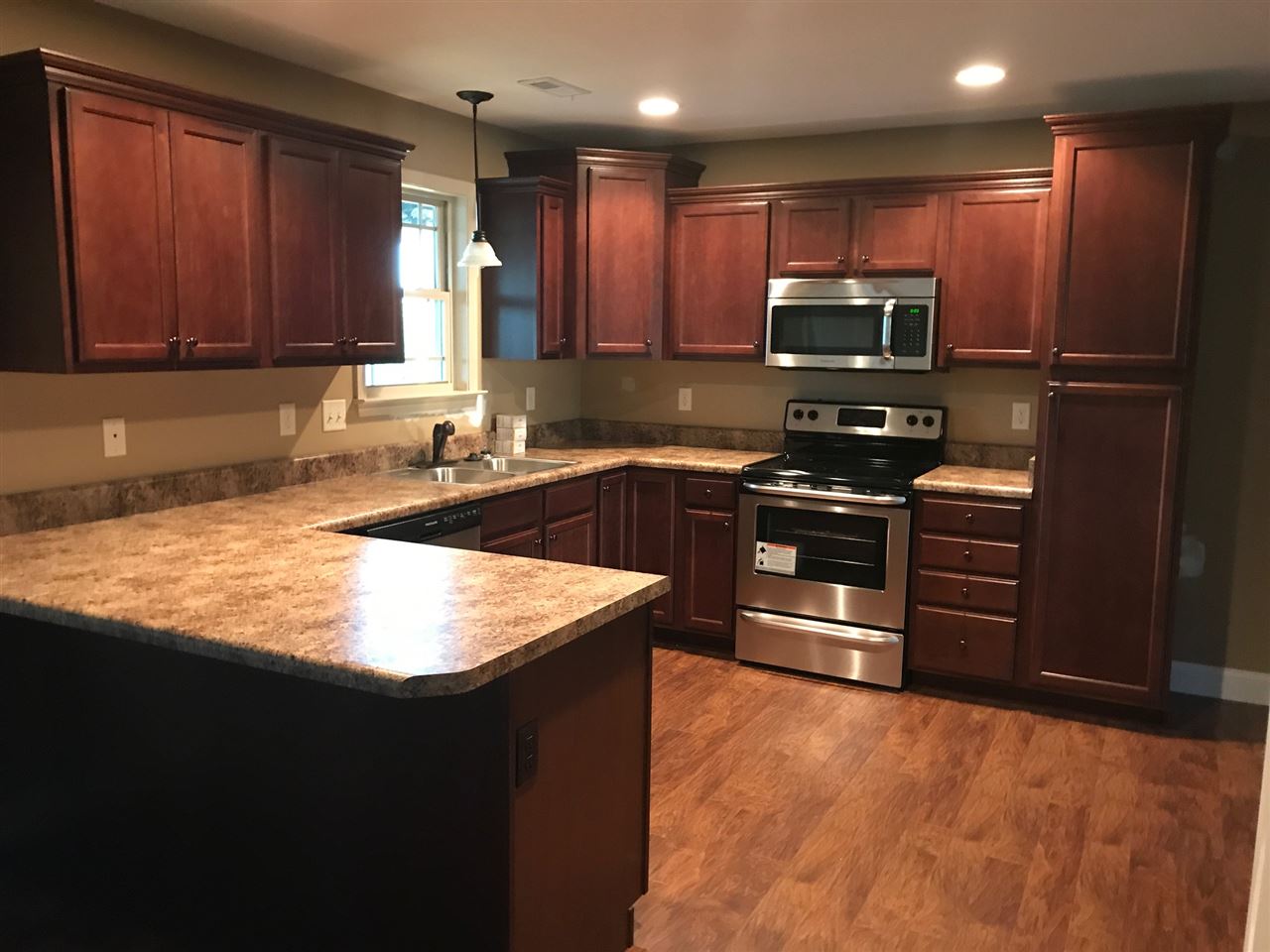 106 Hamlet Ct, Moore, SC 29369 photo 5