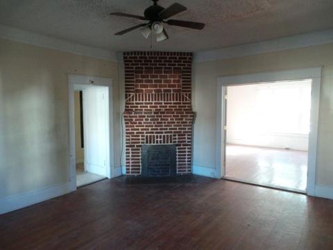 119 Russell St, Gaffney, SC 29340 photo 4