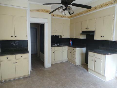 119 Russell St, Gaffney, SC 29340 photo 2