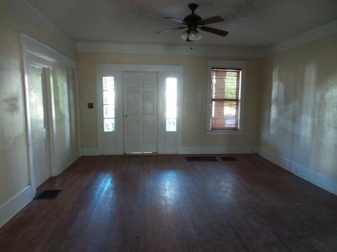 119 Russell St, Gaffney, SC 29340 photo 6