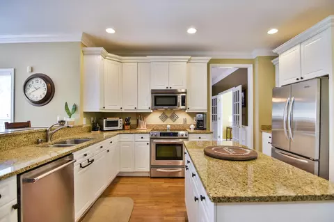 3 E Spindletree Way, Greer, SC 29650 photo 9