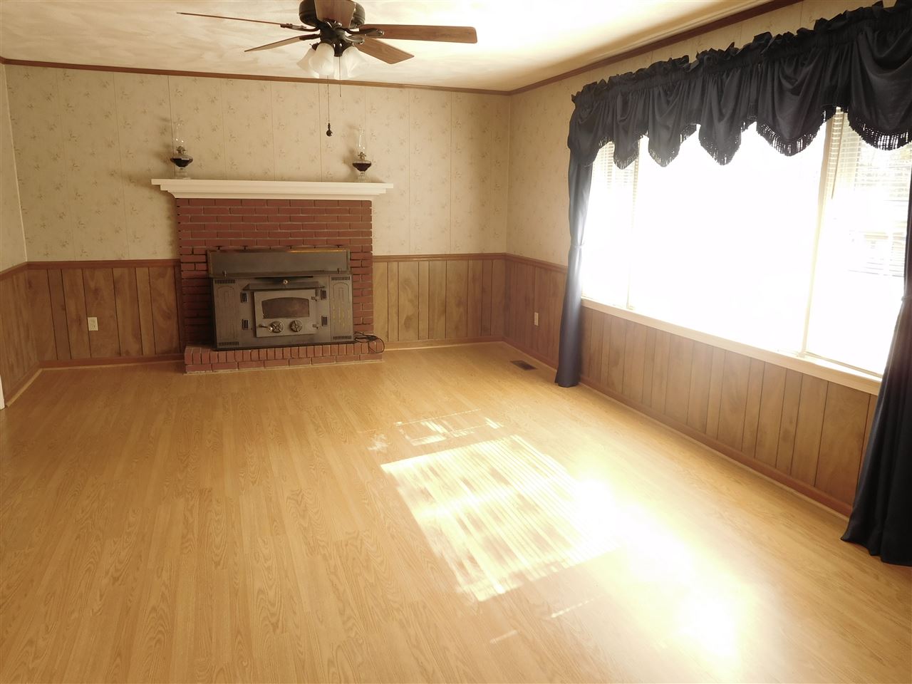 108 Ridgeway Rd, Gaffney, SC 29340 photo 2