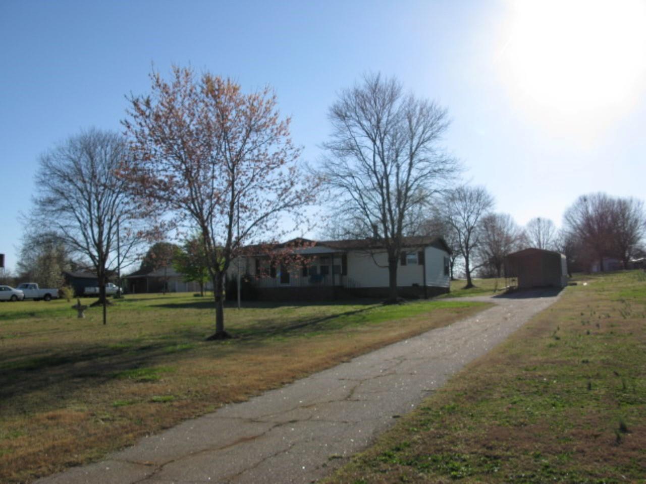 744 E Victor Hill Rd, Duncan, SC 29334 photo 1