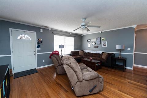 399 Split Oak Ln, Inman, SC 29349 photo 4