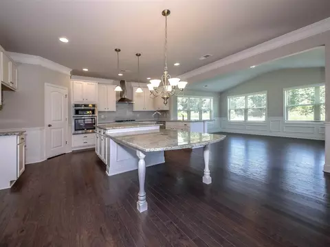121 Redcroft Dr, Greer, SC 29651 photo 9
