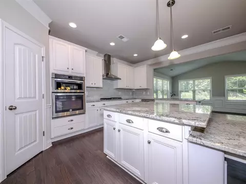 121 Redcroft Dr, Greer, SC 29651 photo 8