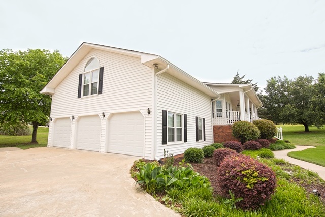 100 Corona Dr, Moore, SC 29369 photo 3