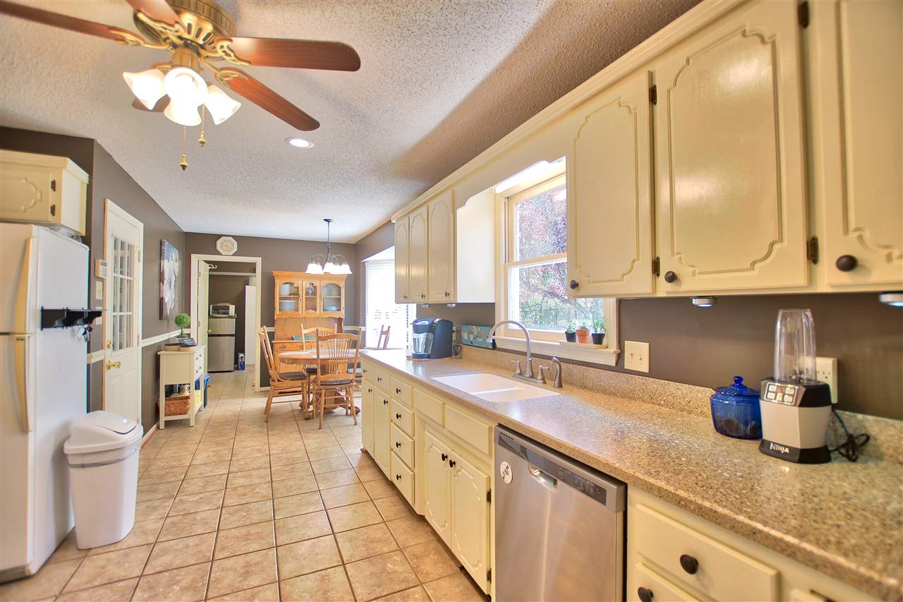 320 Tracy Ln, Moore, SC 29369 photo 4