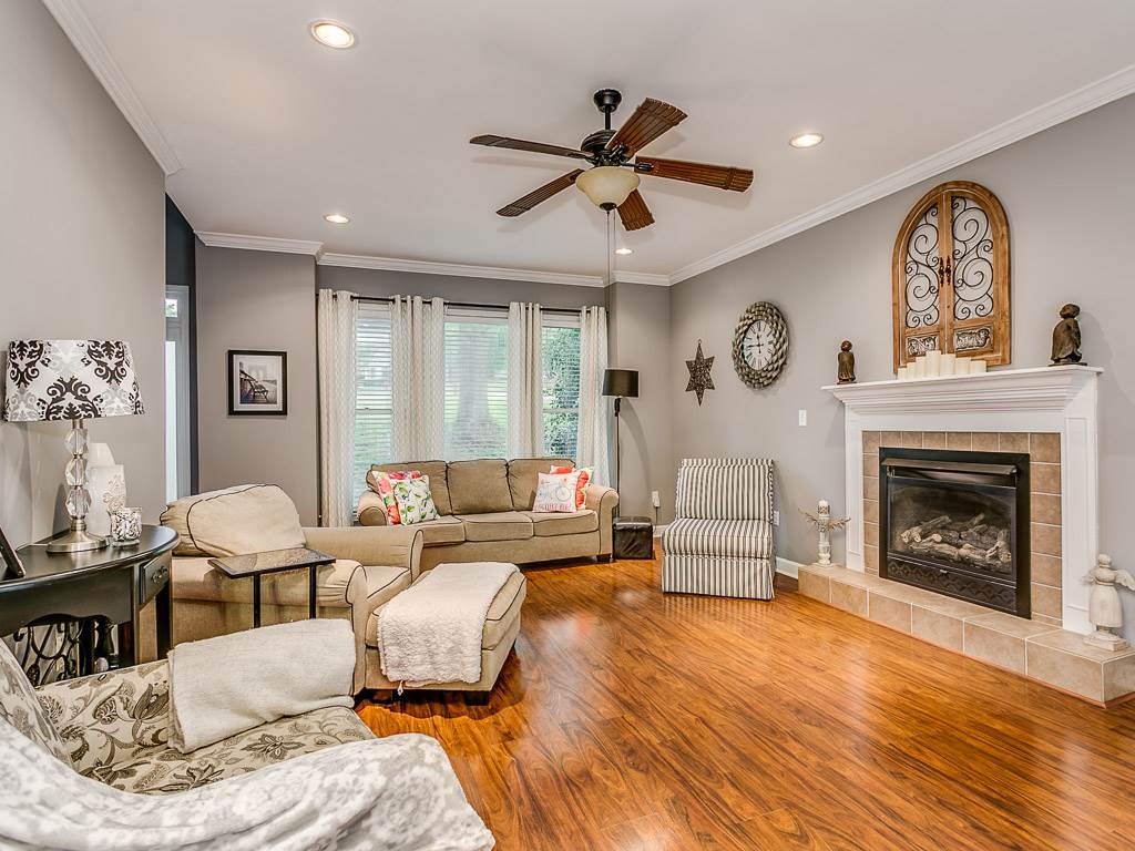 206 Old Colony Ln, Moore, SC 29369 photo 6