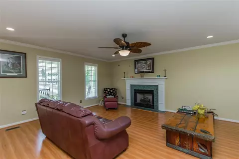 246 E Autumn Ridge Rd, Moore, SC 29369 photo 5