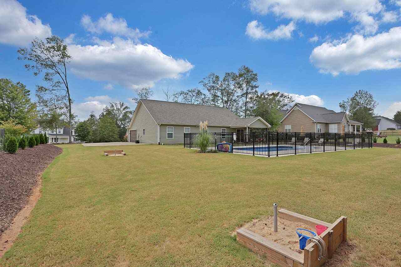 460 Sunset Pointe Dr, Lyman, SC 29365 photo 5