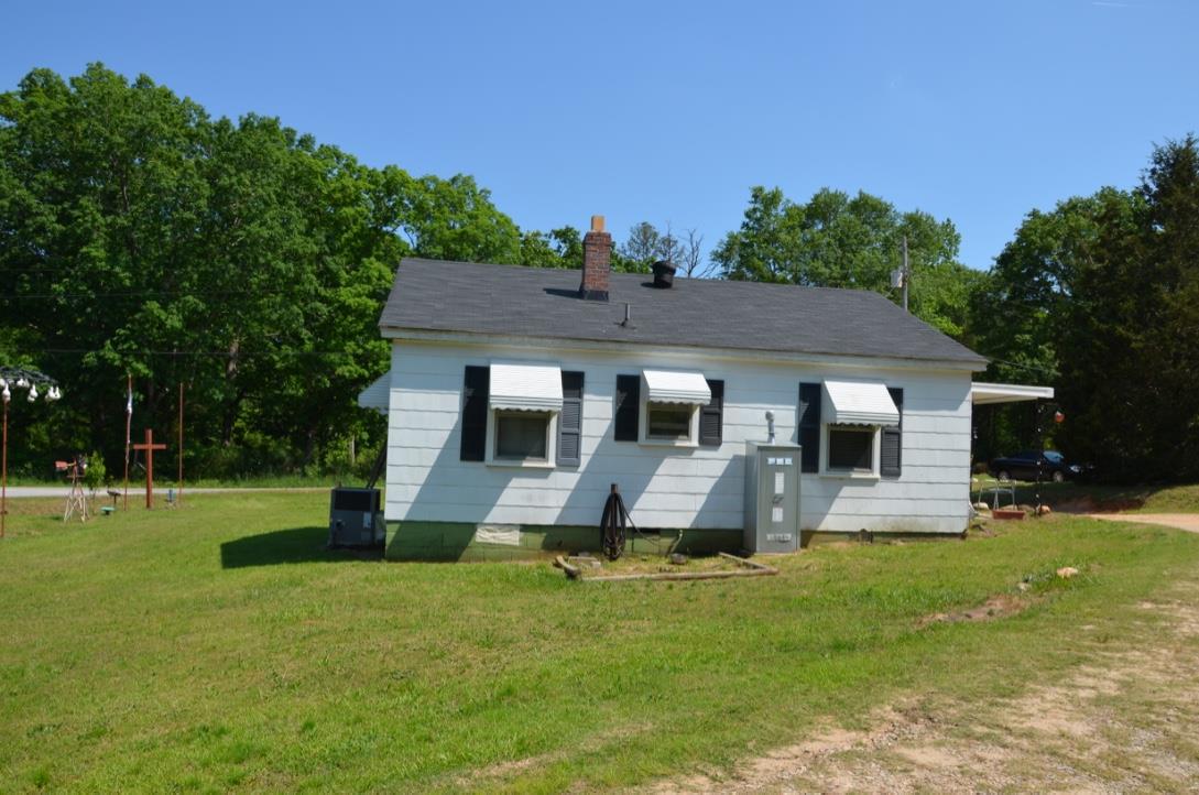 823 Linersville Rd, Buffalo, SC 29321 photo 2