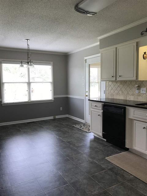 237 E Autumn Ridge Rd, Moore, SC 29369 photo 9
