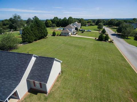 402 Mcfall Ct, Moore, SC 29369 photo 4