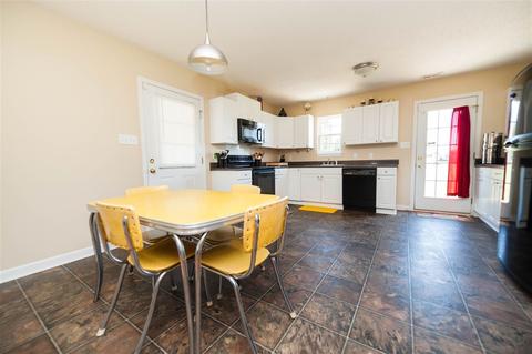 402 Mcfall Ct, Moore, SC 29369 photo 12