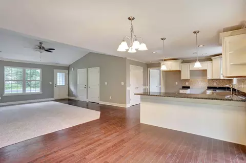 540 Brashears Rd, Campobello, SC 29322 photo 7