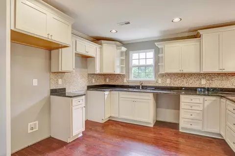 540 Brashears Rd, Campobello, SC 29322 photo 9