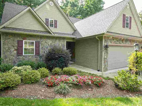 385 E Killarney Lk, Moore, SC 29369 photo 2