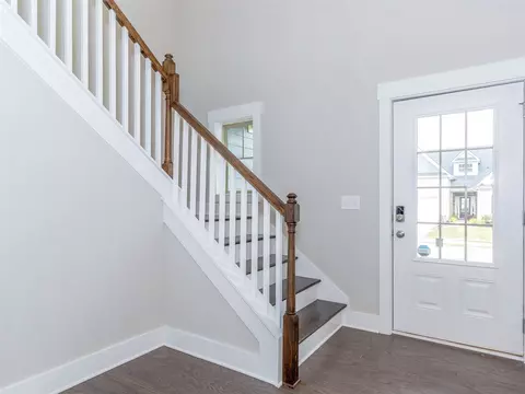 537 Grandon Rd, Greer, SC 29651 photo 2