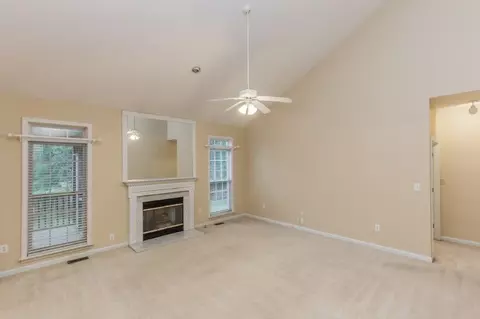 224 Timberleaf Dr, Duncan, SC 29334 photo 3