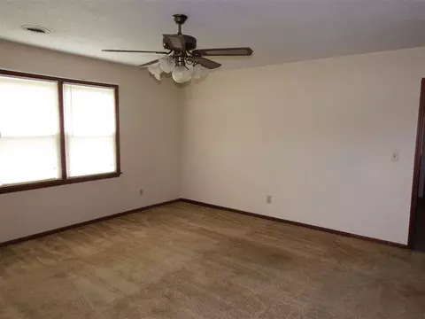 1536 E Blackstock Rd, Moore, SC 29369 photo 3