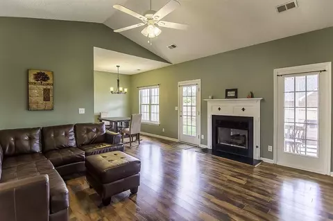 434 Glen Crest Dr, Moore, SC 29369 photo 4