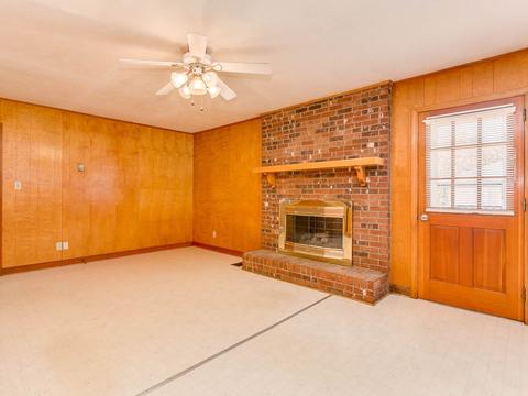 806 E Main St, Duncan, SC 29334 photo 3