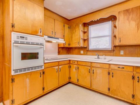 806 E Main St, Duncan, SC 29334 photo 6