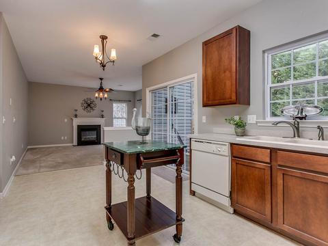 112 Timberleaf Dr, Duncan, SC 29334 photo 9