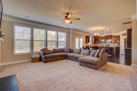 217 Moonstone Ln, Duncan, SC 29334 photo 4