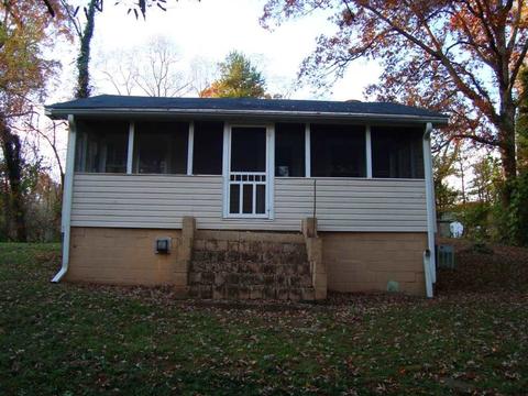 135 Mcdonald St, Tryon, NC 28782 photo 23
