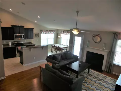 525 Eventide Dr, Moore, SC 29369 photo 3