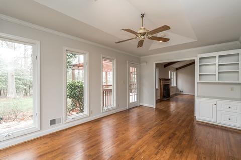 214 Preston Dr, Moore, SC 29369 photo 5