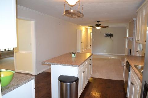 4 Lantern Dr, Greer, SC 29651 photo 6