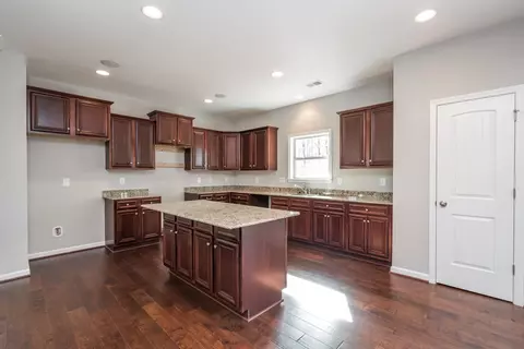 110 Viewmont Dr, Duncan, SC 29334 photo 8