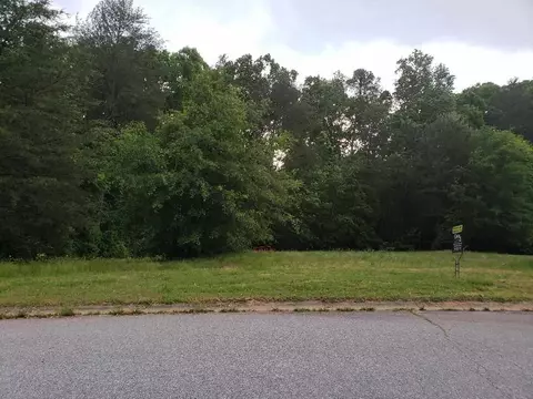 178 Leonora Dr, Moore, SC 29369 photo 2