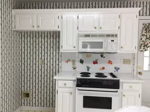 110 Saint Charles Ct, Moore, SC 29369 photo 8