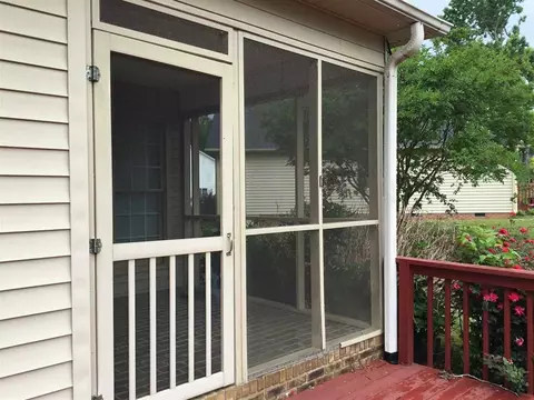110 Saint Charles Ct, Moore, SC 29369 photo 15