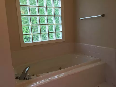 110 Saint Charles Ct, Moore, SC 29369 photo 12