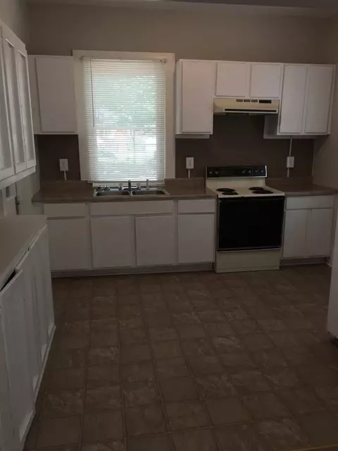 601 Willow St, Gaffney, SC 29340 photo 8