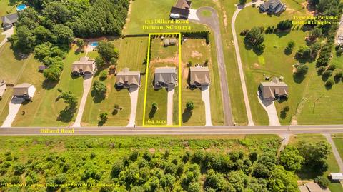 135 Dillard Rd, Duncan, SC 29334 photo 2