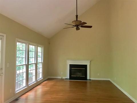 150 Timberleaf Dr, Duncan, SC 29334 photo 5