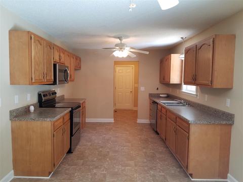 2 Barnett St, Lyman, SC 29365 photo 4