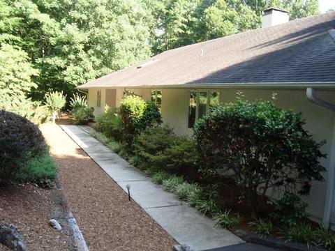 77 Brookwood Dr, Tryon, NC 28782 photo 1