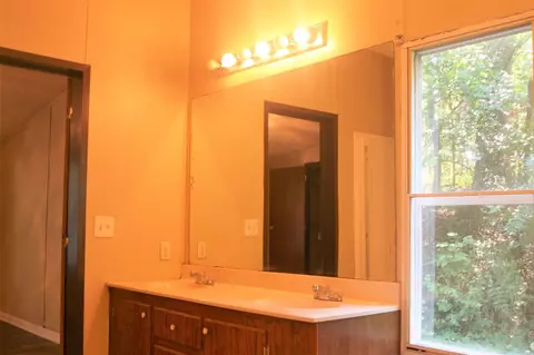 265 S Hills Dr, Wellford, SC 29385 photo 9