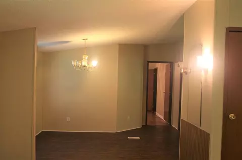 265 S Hills Dr, Wellford, SC 29385 photo 4
