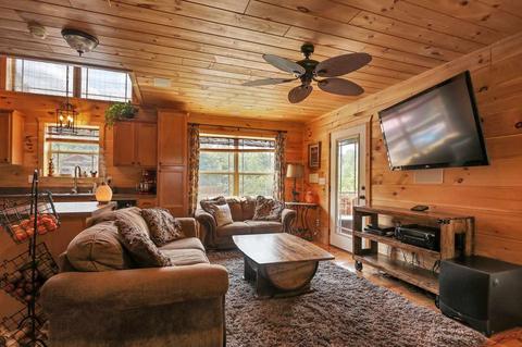 875 Christopher Rd, Campobello, SC 29322 photo 2