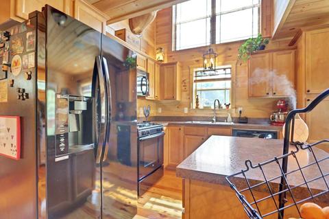 875 Christopher Rd, Campobello, SC 29322 photo 7