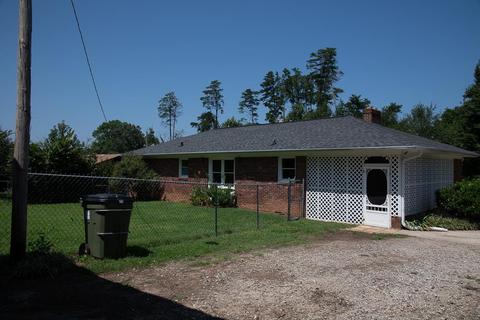 404 Kendrick St, Greer, SC 29651 photo 3